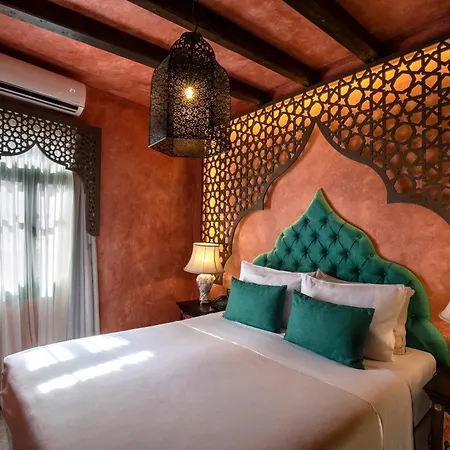 Decan Concept Boutique Estate Hotelli