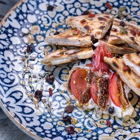 Decan Concept Boutique Estate Готель 2*